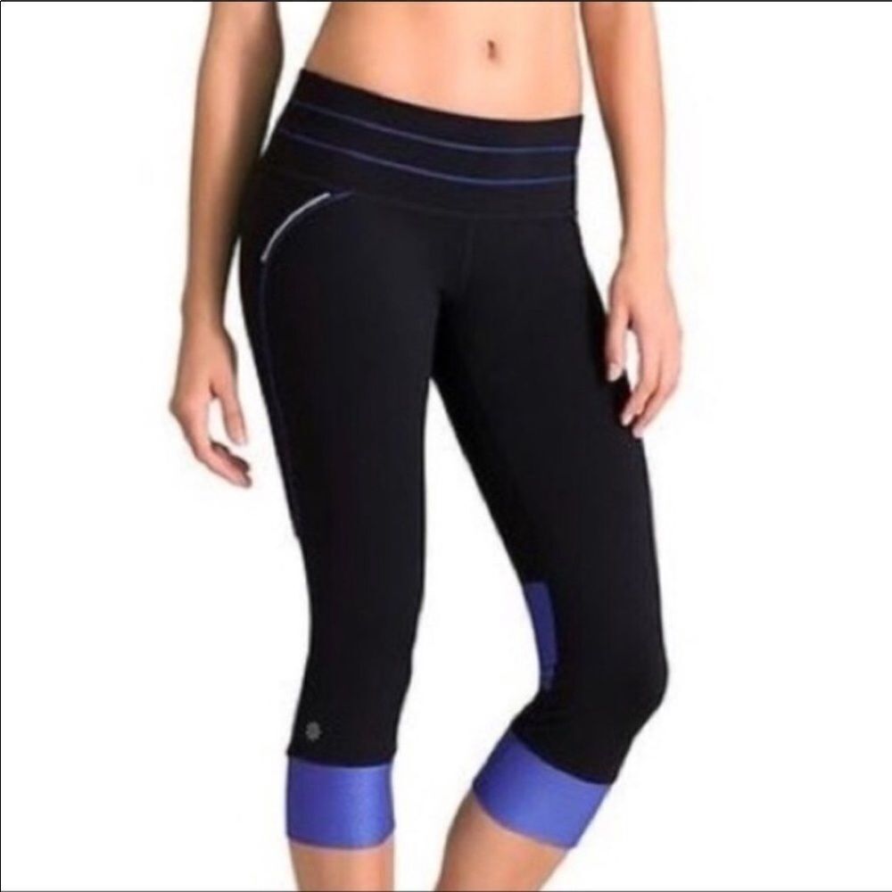 ATHLETA | Vibe Relay Cropped Capri Leggings Black & Blue Women’s Size Small